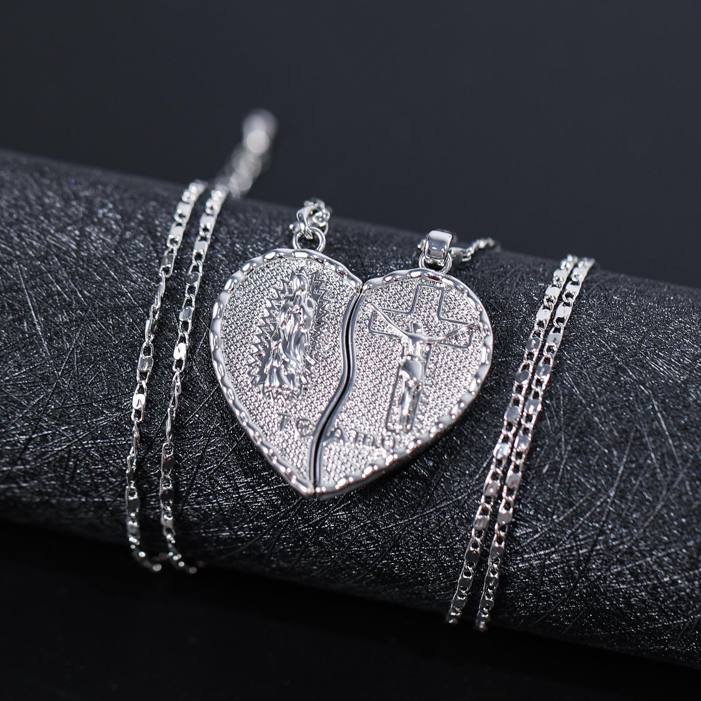 Mytys Te Amo Silver Necklace Love of Virgen Mary Necklace Couples Heart Necklace Gift for Valentine's Day